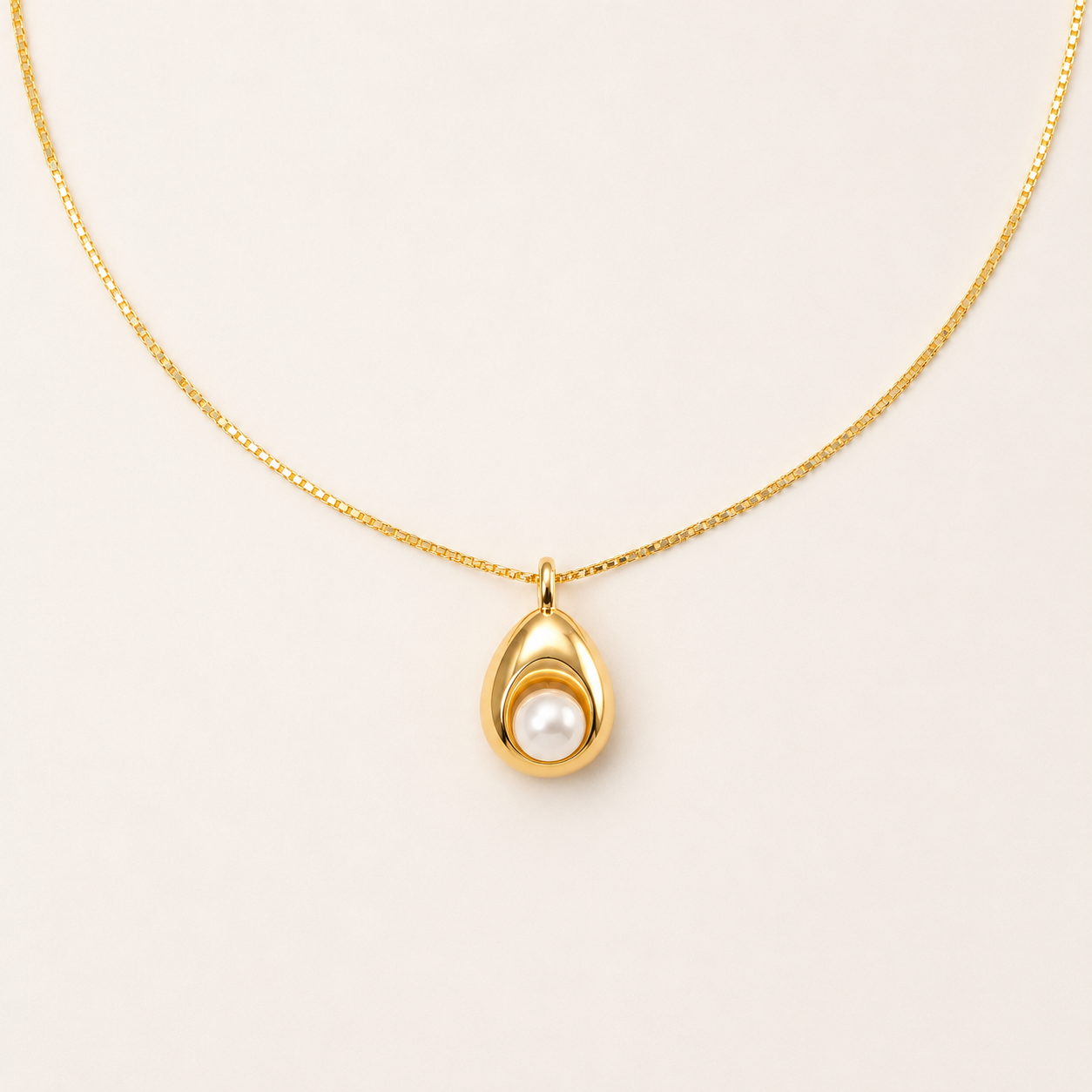 Avery Necklace