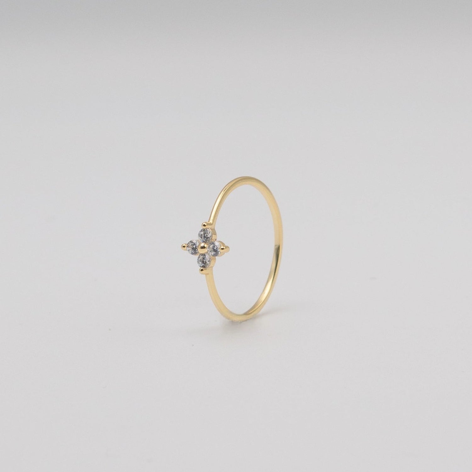 Madeleine Ring