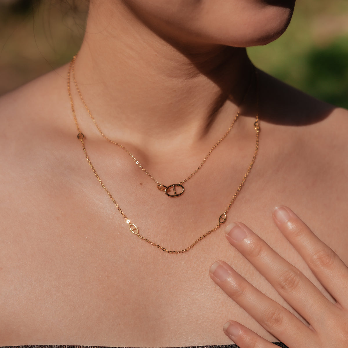 Collier en argent 925 plaqué or avec pendentif géométrique en forme de nez de cochon, sur chaîne fine