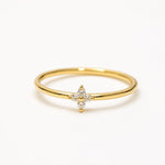 Gold-plated 925 sterling silver ring with delicate flower cubic zirconia detail