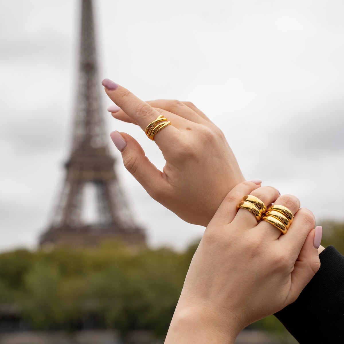 Gold-plated stainless steel chunky ring with three rounded stacked bands