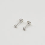 Puces d’oreilles en argent 925 avec motifs fleurs sertis d’oxydes de zirconium transparents