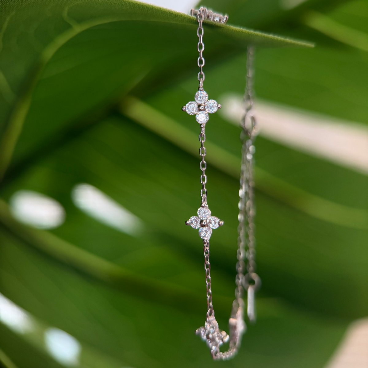 ONIRIQUE sterling silver floral bracelet with cubic zirconia stones 